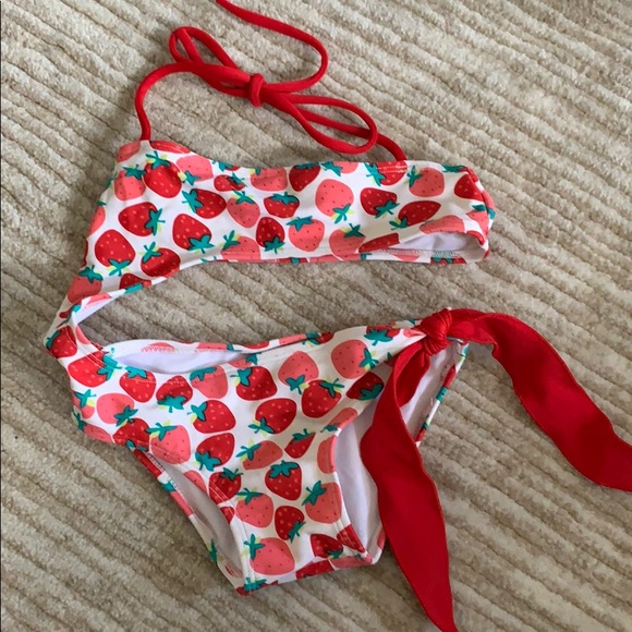 Kimi and Li Strawberry Bikini Size S (1-2) - Picture 1 of 4